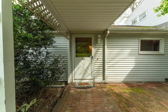 view of exterior entry