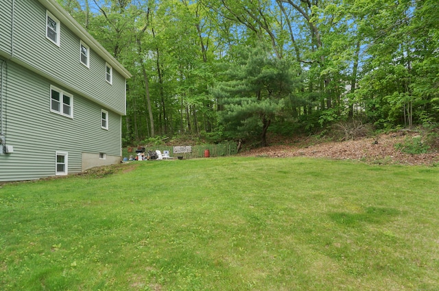 3 Fielding Dr, Montville, CT 06382 - view of green lawn