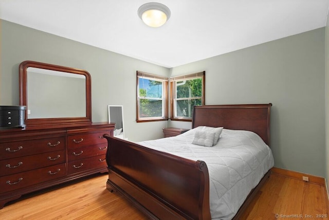 26 Thorson Rd, Oxford, CT 06478 - bedroom with light wood finished floors and baseboards