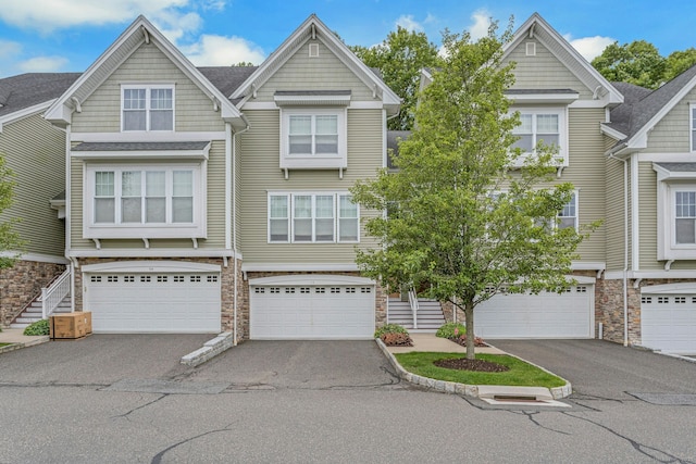 53 Lawrence Ave Unit 53, Danbury, CT 06810 - photo 1