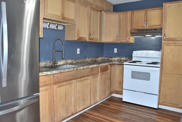 34 Joliet Ct, Groton, CT 06340 - kitchen with freestanding refrigerator, white range with electric cooktop, under cabinet range hood, a sink, and dark wood-style floors