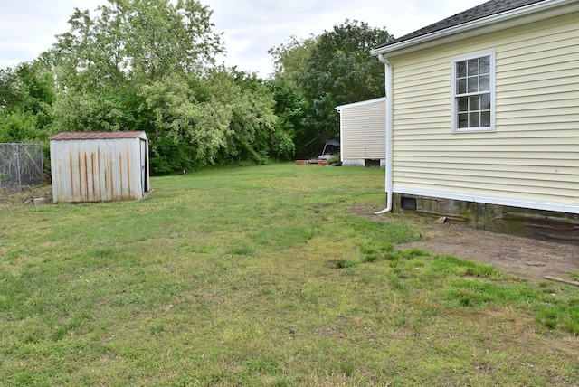 34 Joliet Ct, Groton, CT 06340 - view of green lawn