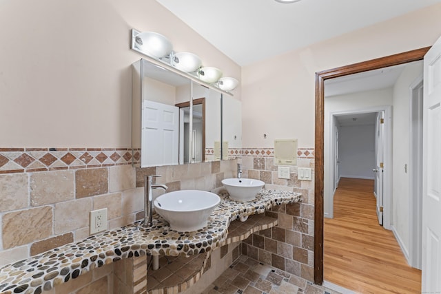 501 Woodbine Rd, Stamford, CT 06903 - photo 31