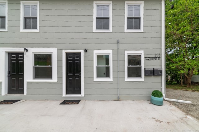 253 N Main St, Norwich, CT 06360 - property entrance featuring a patio area