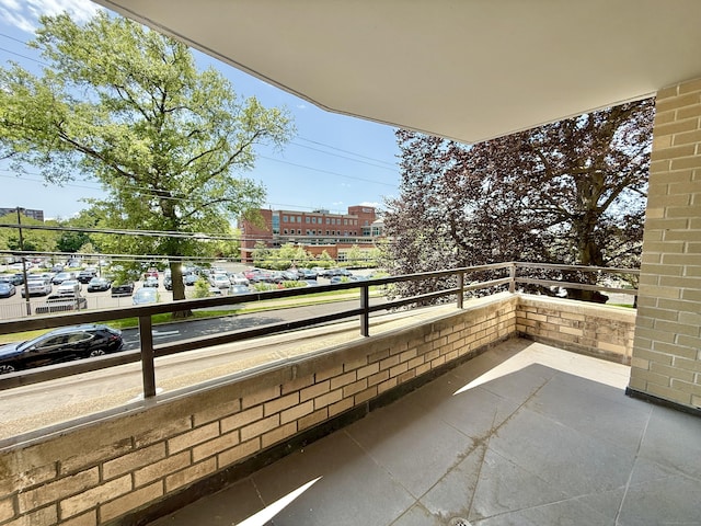 1 Strawberry Hill Ct Apt 1A, Stamford, CT 06902 - view of balcony