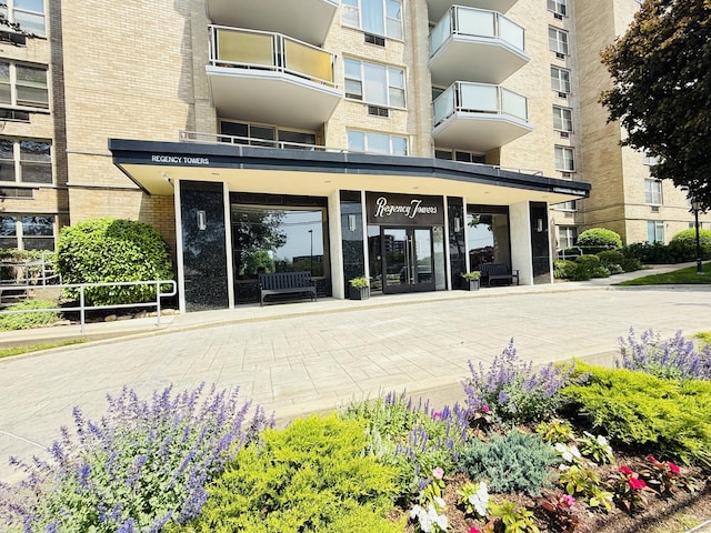 1 Strawberry Hill Ct Apt 1A, Stamford, CT 06902 - view of apartment building / complex