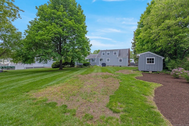 10 Knollwood Rd, Farmington, CT 06032 - view of grassy yard