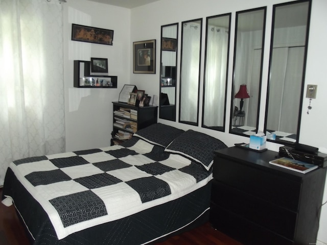 1211 Gold Star Hwy Unit 1211, Groton, CT 06340 - bedroom with wood finished floors