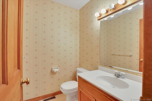 1155 Arbutus St, Middletown, CT 06457 - bathroom with toilet and vanity