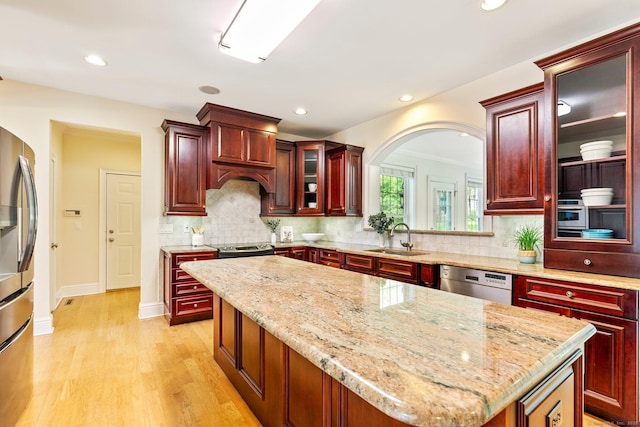 64 Warren Gln, Burlington, CT 06013 - kitchen featuring dark brown cabinets, a sink, appliances with stainless steel finishes, a kitchen island, and recessed lighting