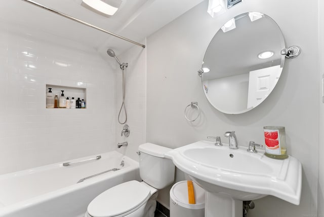 17 Saint Thomas St, Enfield, CT 06082 - bathroom with toilet and bathing tub / shower combination