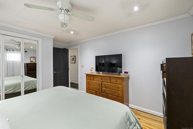 53 Roosevelt Blvd, Enfield, CT 06082 - bedroom with light wood-style floors, ornamental molding, baseboards, recessed lighting, and a ceiling fan