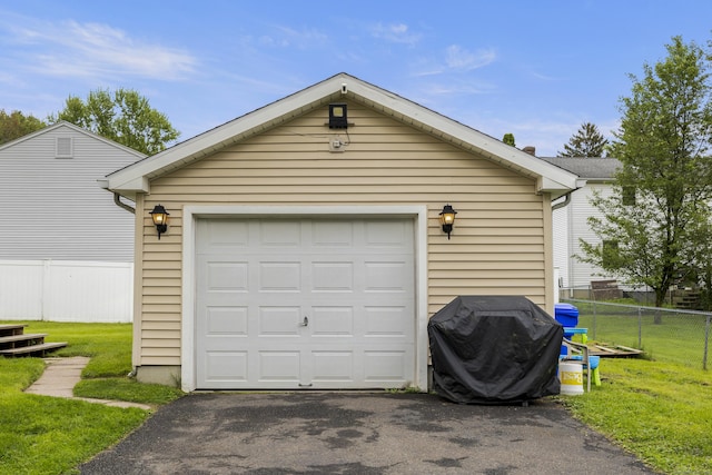 49 First Ave, Enfield, CT 06082 - detached garage featuring driveway