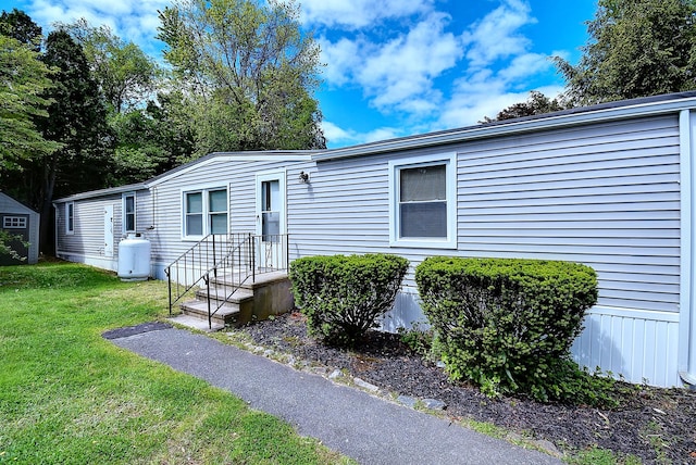 66 Nancy Ln, Naugatuck, CT 06770 - manufactured / mobile home with a front yard