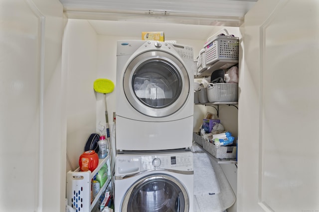 1095 Hope St Unit B, Stamford, CT 06907 - laundry area with stacked washer / dryer