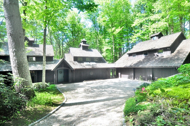 21 Bexley Ct, Goshen, CT 06756 - view of front facade with asphalt driveway