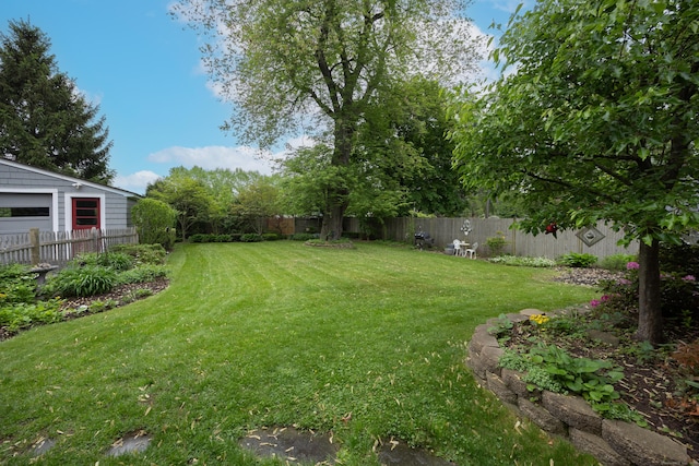 8 Usher Ave, Plainville, CT 06062 - view of yard