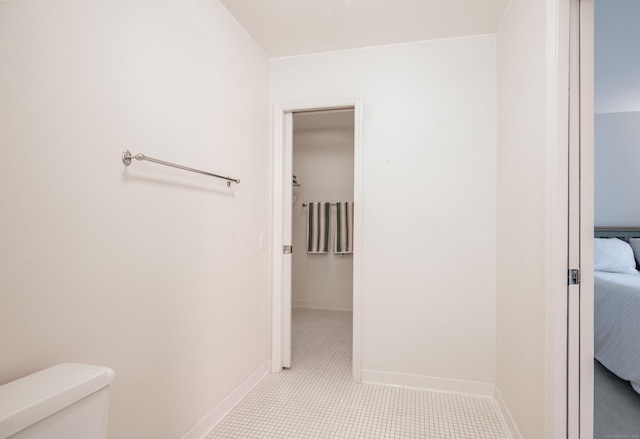 5 Bridgewater Cmn Unit 5, Bridgewater, CT 06752 - hallway with baseboards