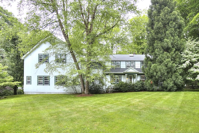 481 Ridgefield Rd, Wilton, CT 06897 - back of house with a yard