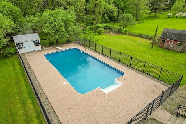 413 Hickory Hill Rd, Thomaston, CT 06787 - view of pool featuring a patio area