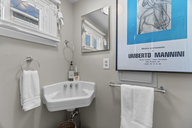 15 Attawan Ave, East Lyme, CT 06357 - bathroom with a sink
