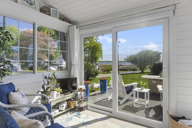 15 Attawan Ave, East Lyme, CT 06357 - view of sunroom