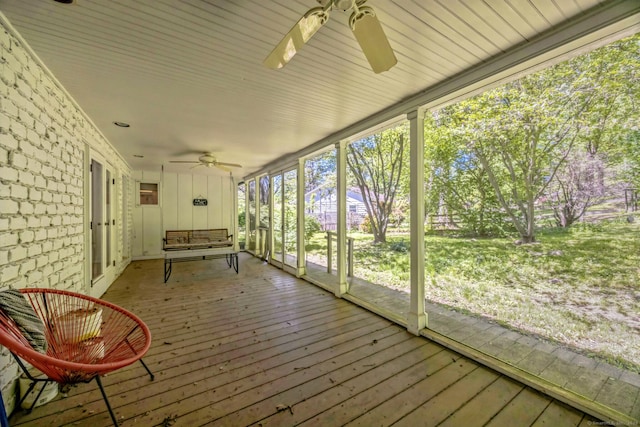 200 Willow St, Hamden, CT 06518 - unfurnished sunroom with ceiling fan