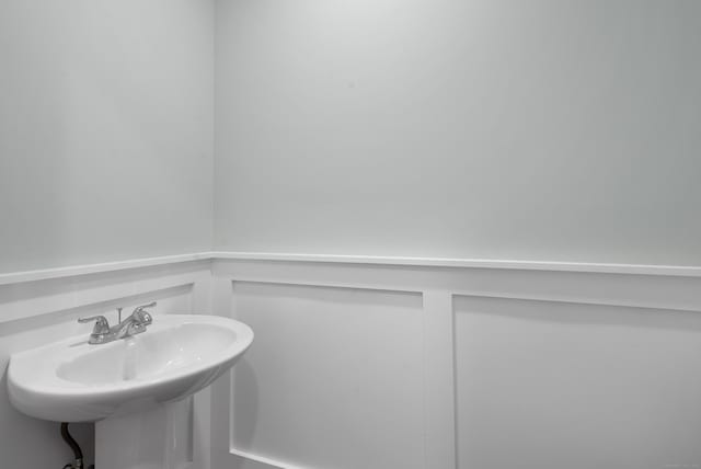 864 Baldwin St, Waterbury, CT 06706 - bathroom featuring a sink