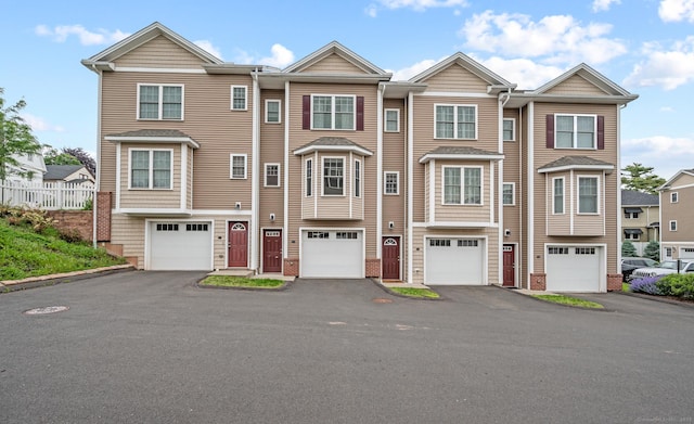 35 Ringgold St Unit 502, West Hartford, CT 06119 - townhome / multi-family property featuring a garage and driveway