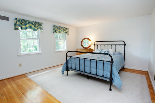 41 Blue Ridge Dr, Simsbury, CT 06089 - bedroom featuring wood finished floors and baseboards