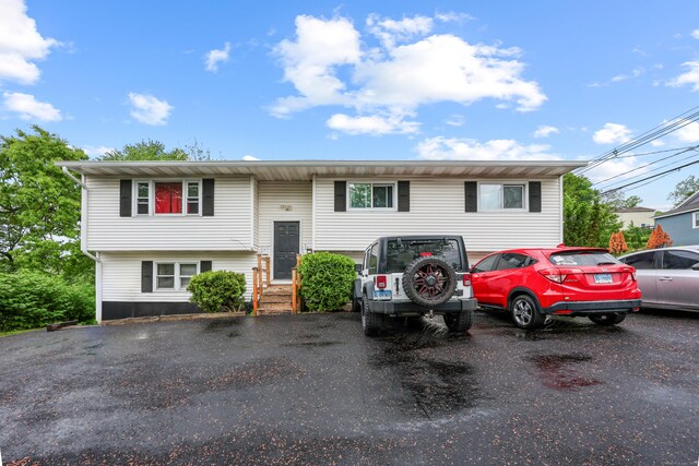 6 Lampson St, Waterbury, CT 06705 - photo 3
