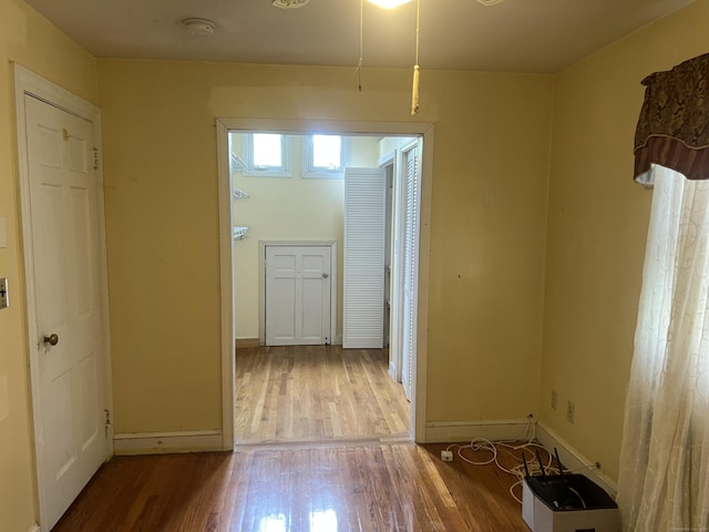 40 Bellevue Rd, New Haven, CT 06511 - hallway featuring wood finished floors and baseboards