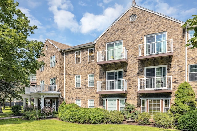 421 Tolland St Unit 312, East Hartford, CT 06108 - view of apartment building / complex