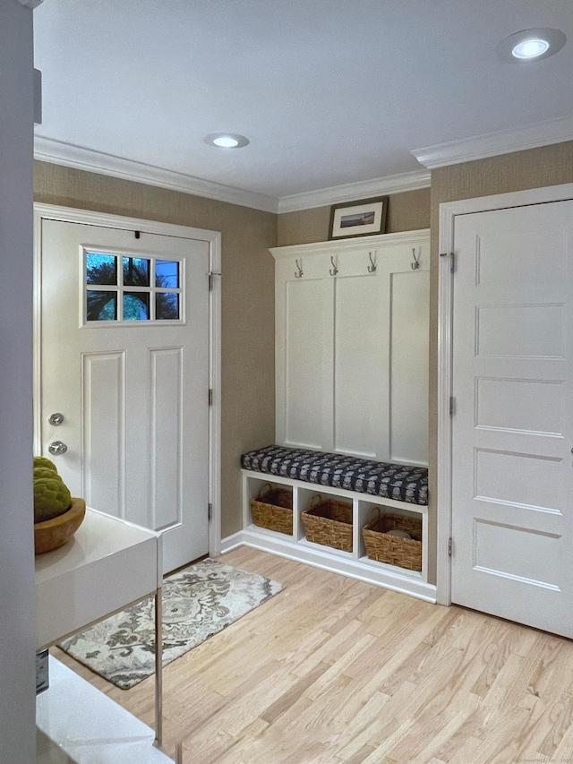 506 Jamestown Rd Unit 506, Stratford, CT 06614 - mudroom with crown molding, light wood-style flooring, recessed lighting, and baseboards