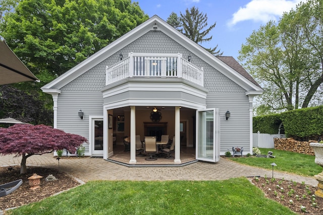18 Ferry Rd, Old Lyme, CT 06371 - back of property featuring a balcony and a patio