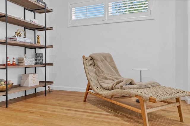 2 Quanaduck Cove Ct Unit 2, Stonington, CT 06378 - living area featuring wood finished floors and baseboards