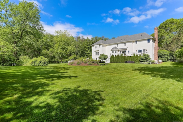 10 Easton Heights Ln, Easton, CT 06612 - view of grassy yard