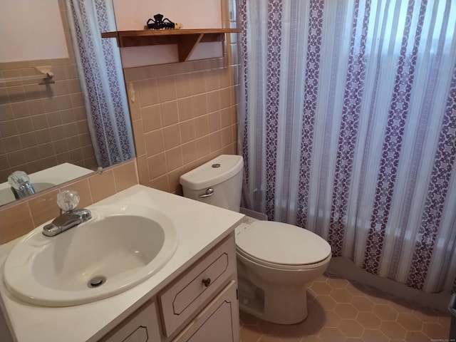 60 Engine House Rd Unit D, Stratford, CT 06614 - full bath with tile walls, vanity, tile patterned flooring, and curtained shower