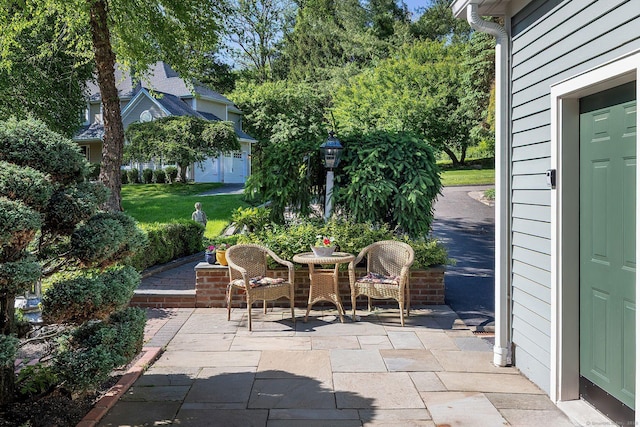 23 Mckeon Pl, Ridgefield, CT 06877 - view of patio / terrace