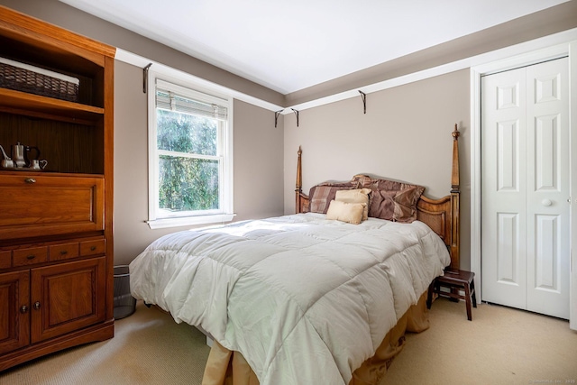 23 Mckeon Pl, Ridgefield, CT 06877 - bedroom featuring light colored carpet and a closet