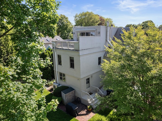 37 Orchard St, Stonington, CT 06378 - rear view of property with a balcony