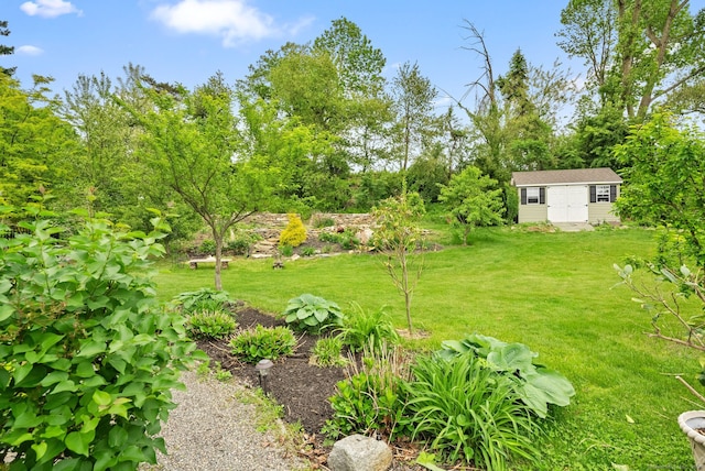 100 Pembroke Ter, Glastonbury, CT 06033 - view of green lawn with an outdoor structure