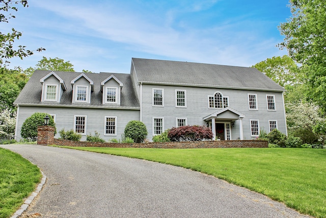 15 Surrey Ridge Rd, Killingworth, CT 06419 - view of front of house with a front yard and roof with shingles