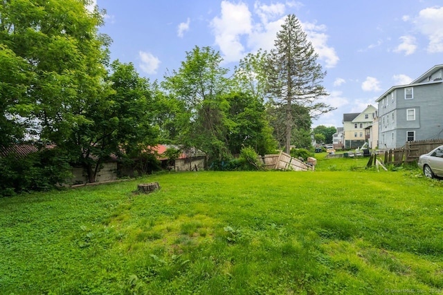 22 School St, New Britain, CT 06051 - view of yard