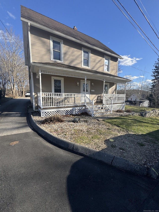 7 Carver Ave, Norwich, CT 06360 - view of front of property with a porch