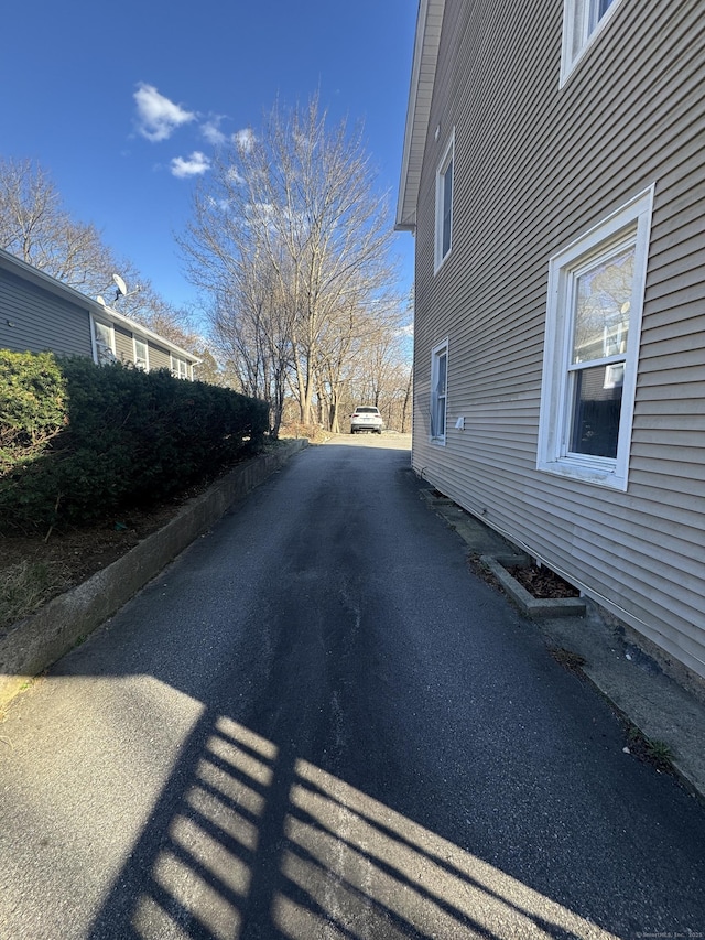 7 Carver Ave, Norwich, CT 06360 - view of street