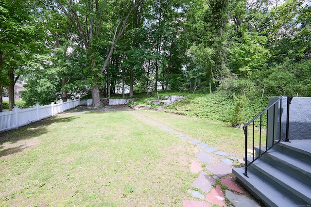 314 Skiff St, North Haven, CT 06473 - view of yard