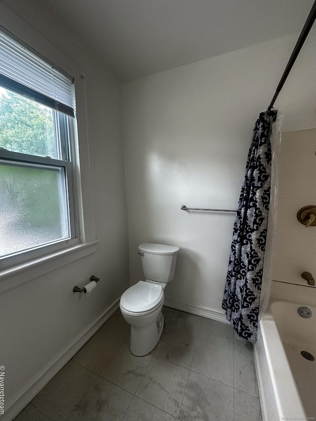 26 Stoehrs Pl, Bridgeport, CT 06606 - bathroom with toilet, shower / bath combo with shower curtain, and baseboards