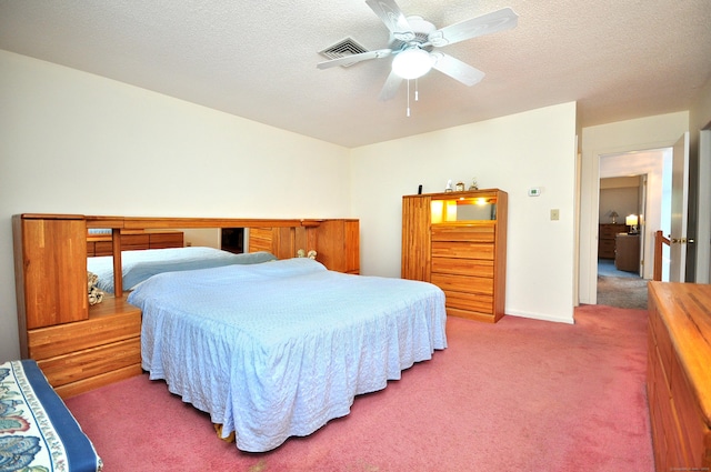 443 S Main St Unit 34, Manchester, CT 06040 - bedroom featuring carpet, ceiling fan, and a textured ceiling