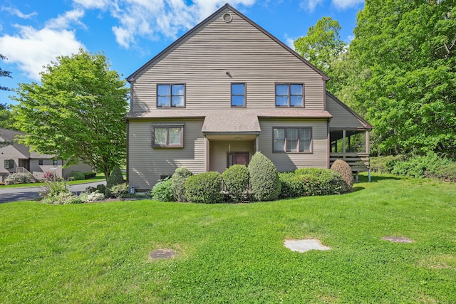 17 Hollow Tree Ln Unit 17, Monroe, CT 06468 - back of house featuring a lawn